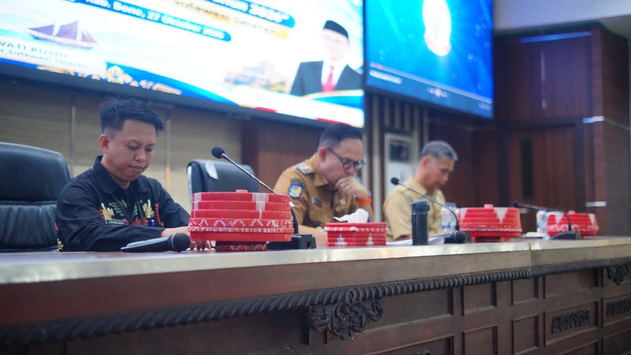 Wabup Bone Tekankan Perencanaan Berbasis Data dalam Rakor Monev Sulsel